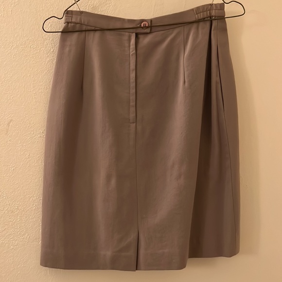 Jones New York 2 Piece Skirt Suit in Tan Beige Size 6P - Picture 6 of 11